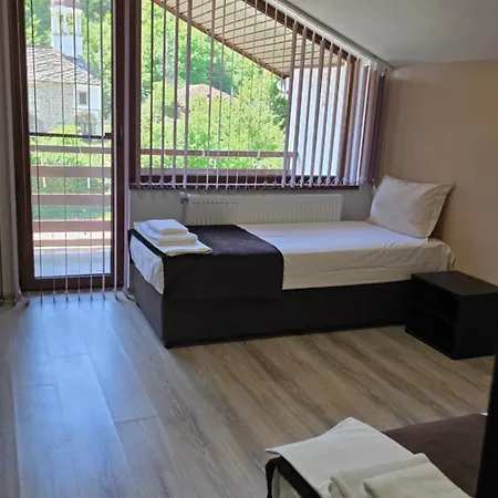 къща амфора Trjavna