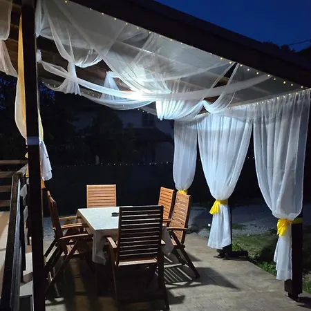 къща амфора *